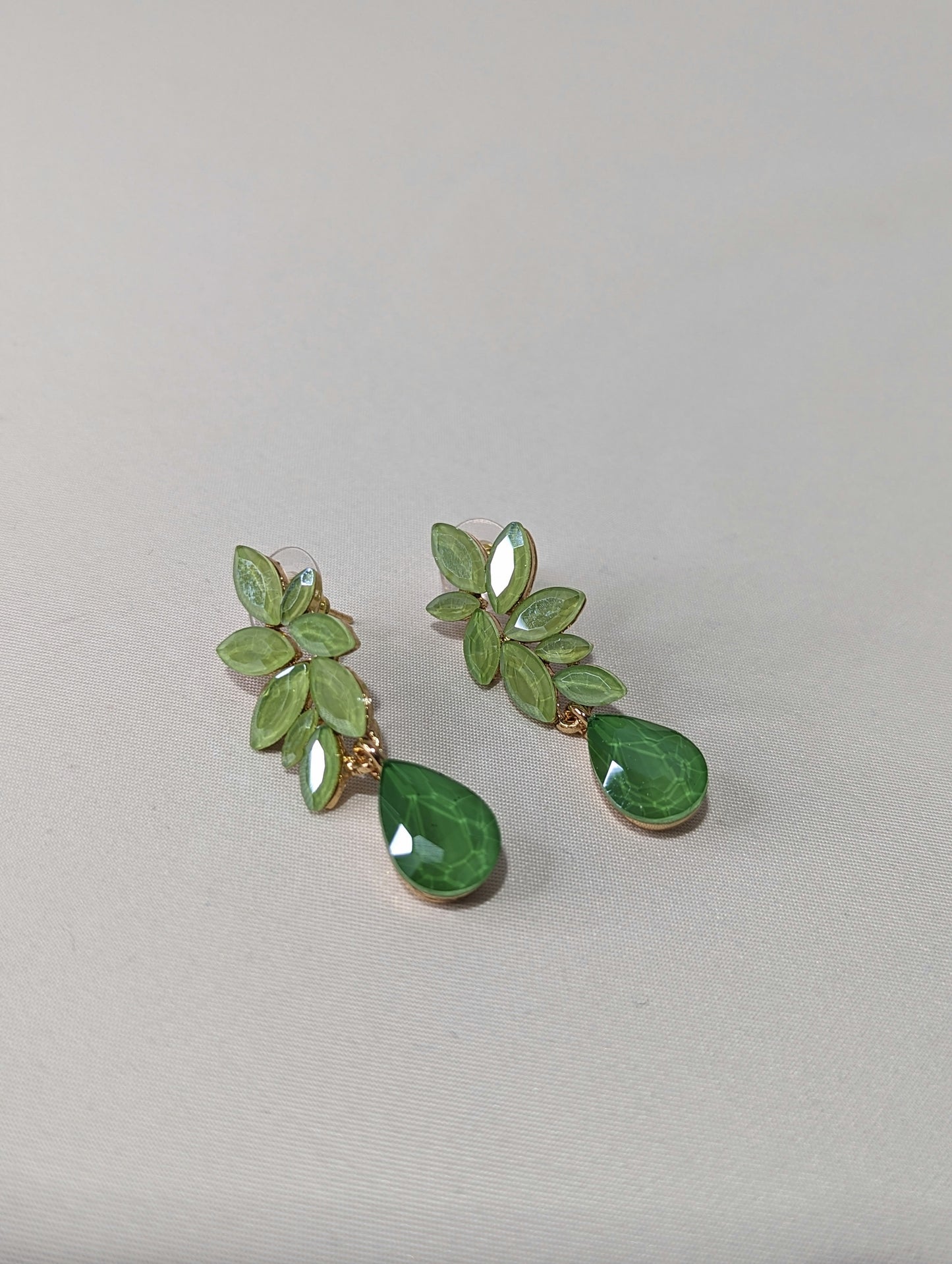 Pendientes Hojas en Lágrima