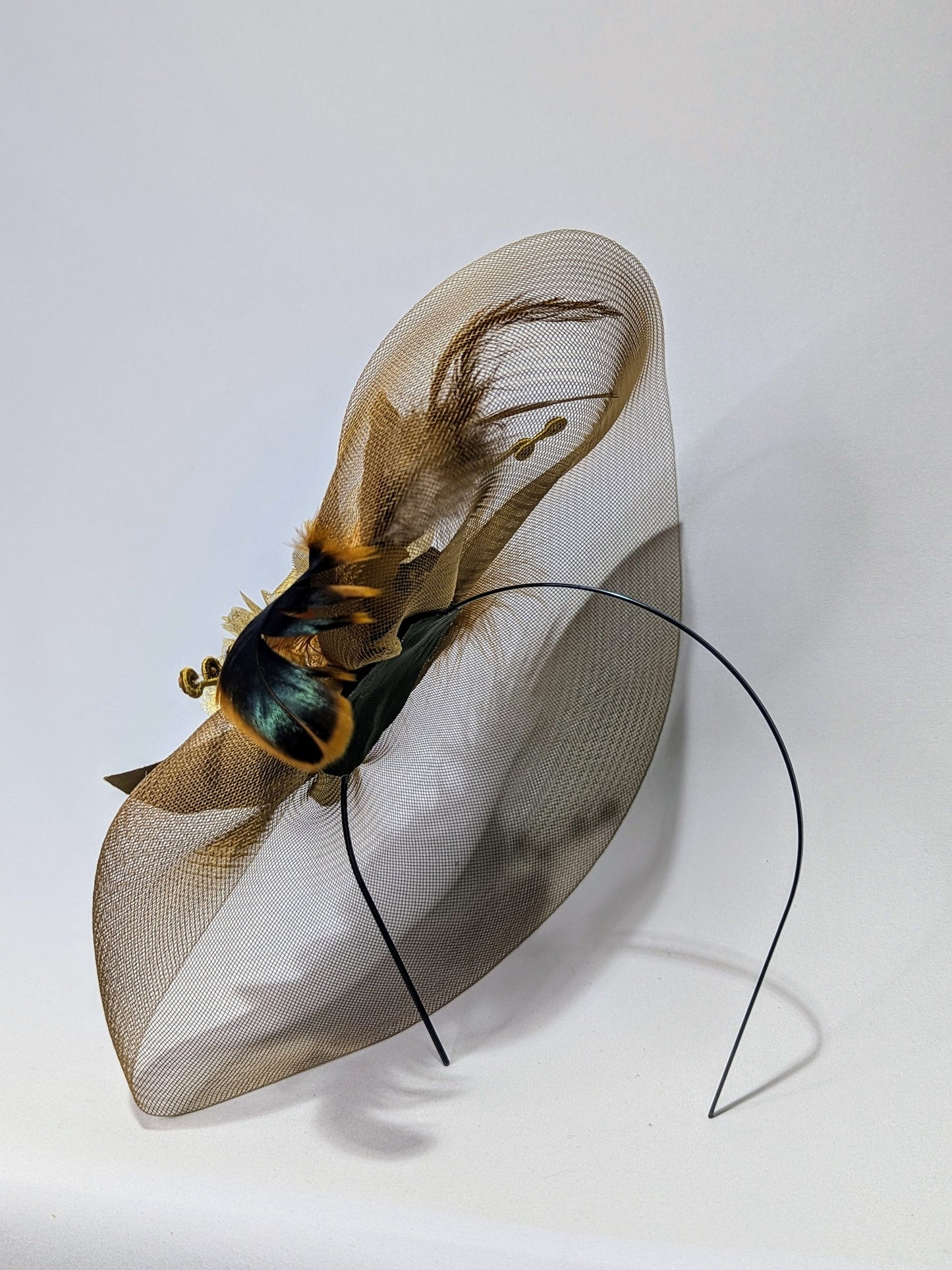 Tocado Floral Dorado