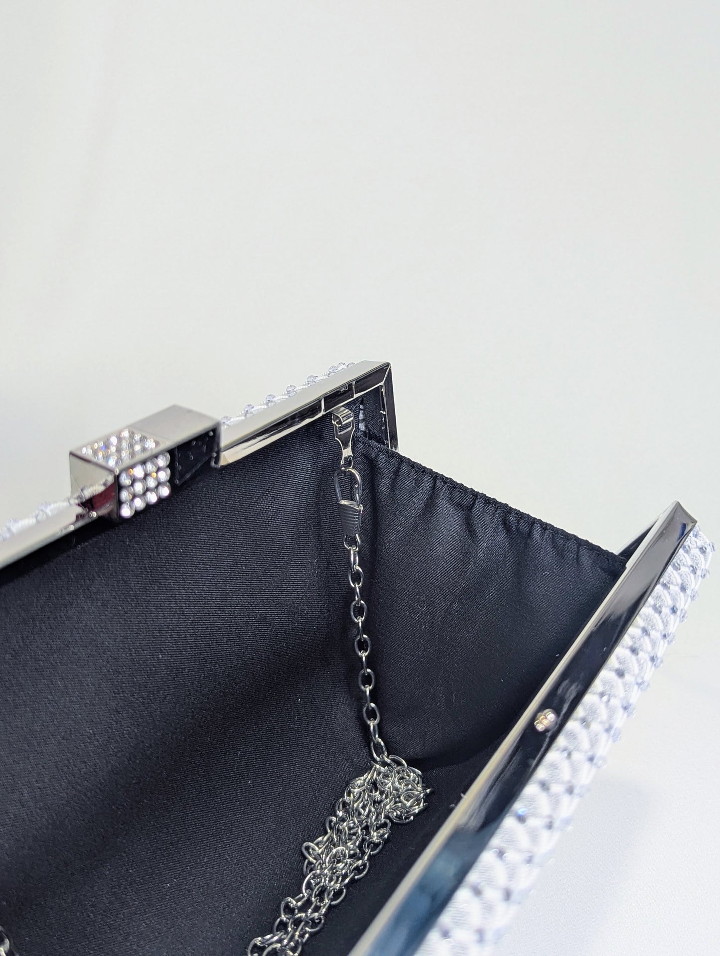 Bolso pedrería brillante plata
