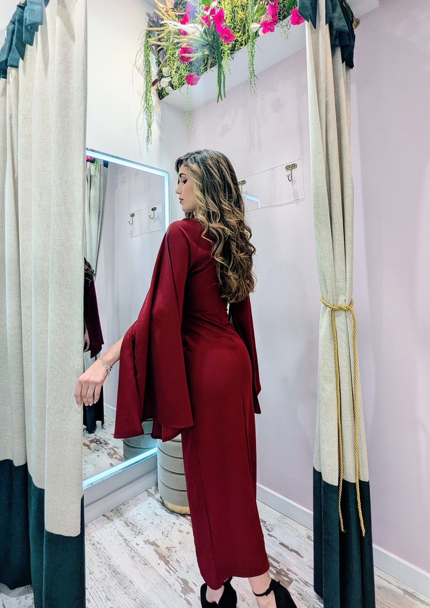 Vestido Midi Granate Mangas Aladas| Vestido de Evento