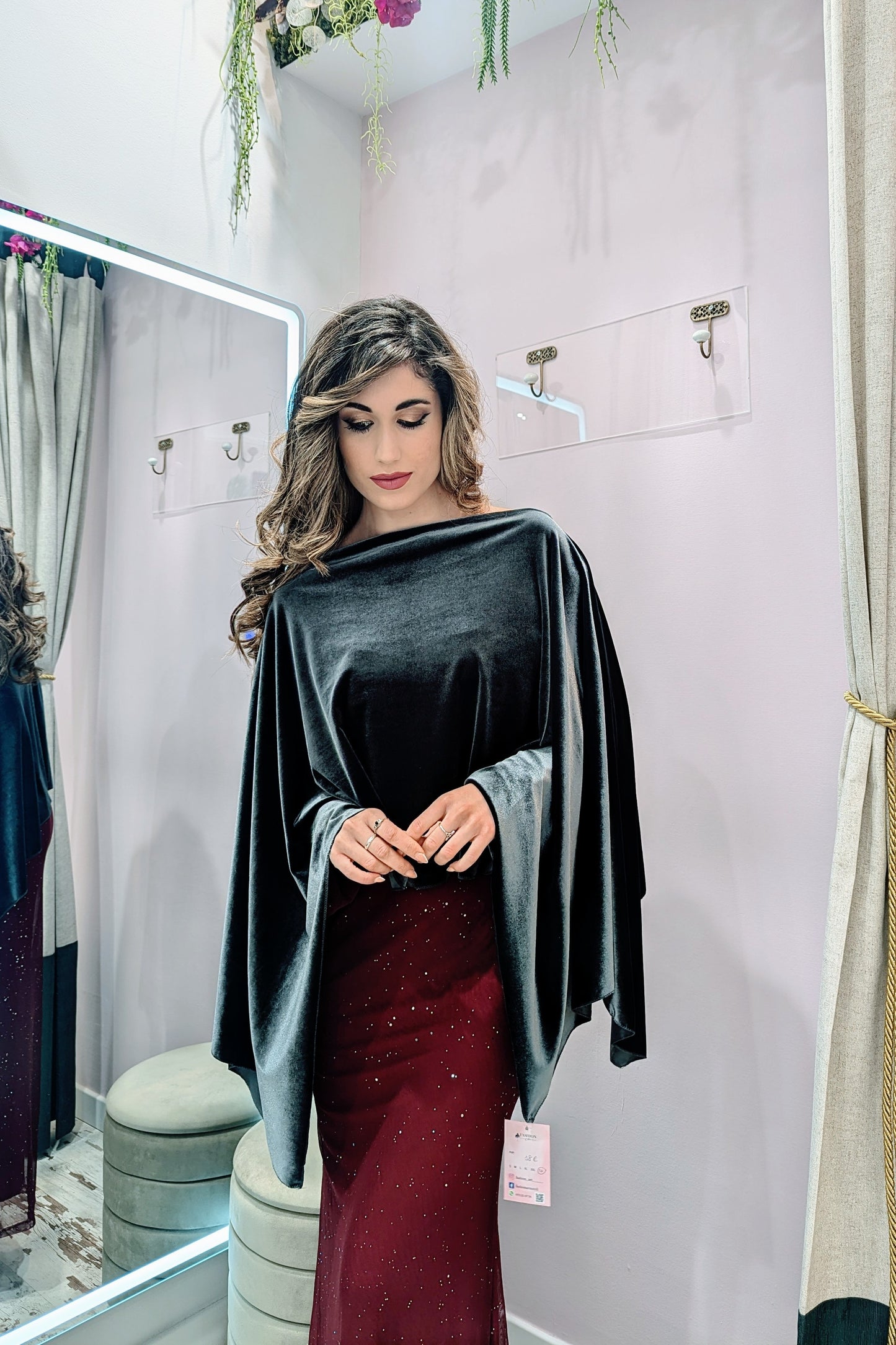 Capa Corta Terciopelo Plata| Vestido de Evento